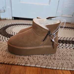 Bearpaw Brown Toni Zip Side Boots
